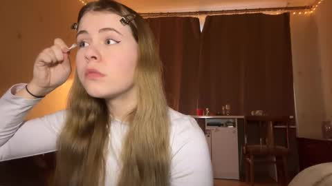 I am Amy ntmu Lets hit 10 Thumbs Up together online show from January 12, 11:50 am