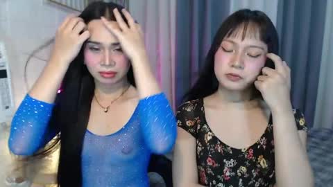 hoelymolly online show from April 30, 8:57 pm