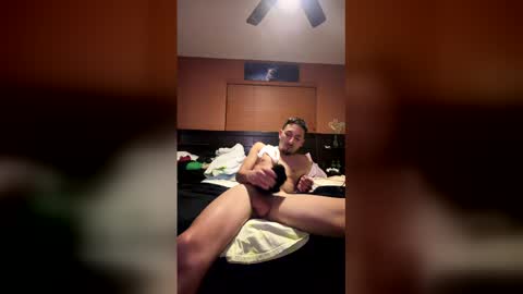 hoeskii online show from March 20, 6:51 am