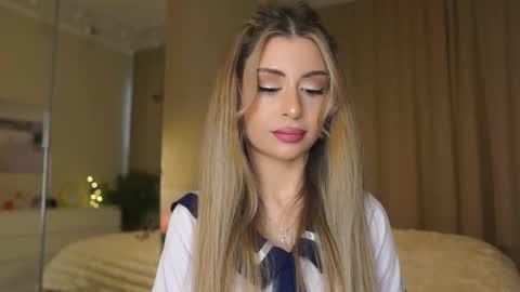 Moni Monica online show from March 12, 8:18 am