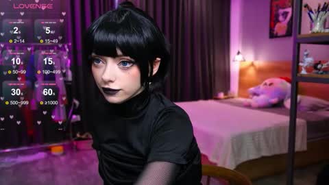 Holli online show from January 17, 6:01 am