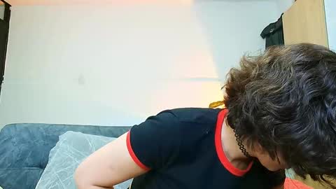 Holly and Honey online show from September 24, 10:27 pm