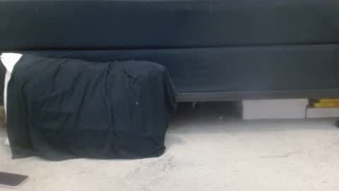 Holly Hawkes online show from March 3, 1:10 am