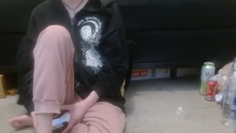 Holly Hawkes online show from October 21, 11:52 pm