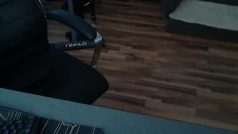 hollymollysucker online show from January 6, 1:37 pm