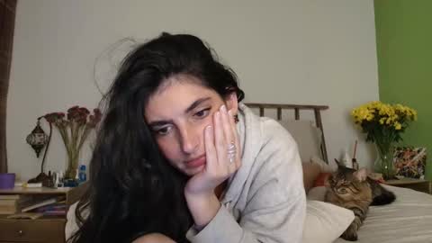 hollyshit_ online show from January 7, 12:15 am