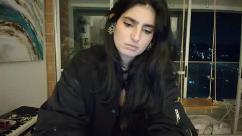 hollyshit_ online show from April 29, 2:38 am