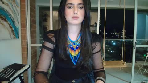 hollyshit_ online show from December 18, 12:17 am