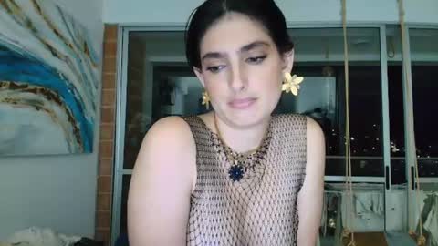 hollyshit_ online show from June 15, 2:25 am