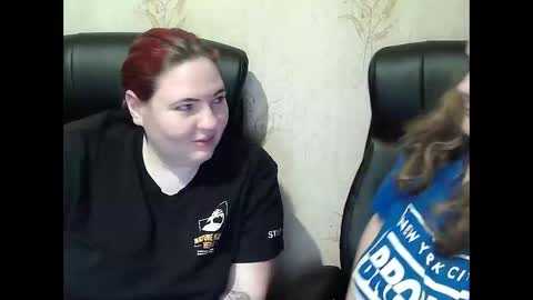 HollyXEva online show from February 17, 5:23 pm