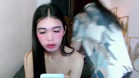 yumi online show from March 9, 11:15 am