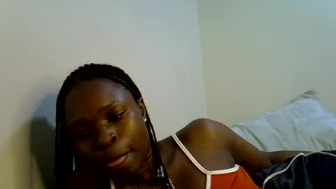 holy_ebony online show from July 11, 9:40 pm