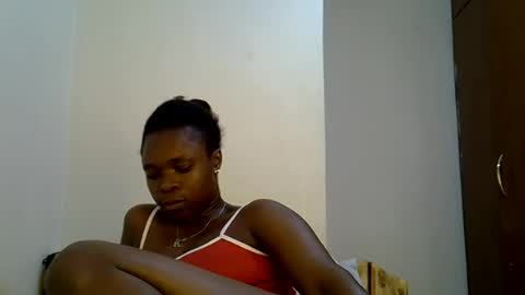 holy_ebony online show from June 25, 12:43 pm
