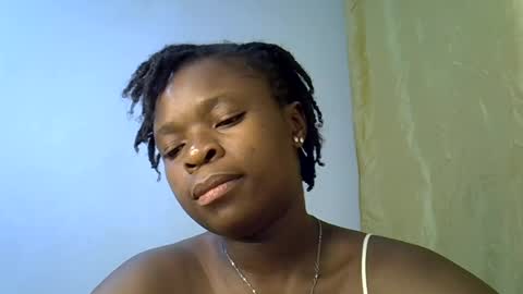 holy_ebony online show from June 14, 2:24 am