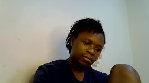 holy_ebony online show from June 18, 9:14 am
