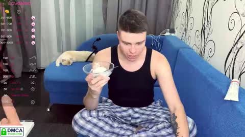 holy_eggs_00 online show from October 20, 3:50 pm