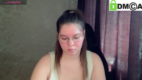 Welcome guys  Pleasure to see you all here  My name is MichaelaTip menu is active Private is open  online show from March 13, 7:22 am