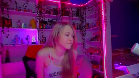 Rumi online show from October 3, 11:51 am