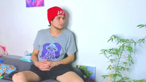      online show from April 30, 1:54 am
