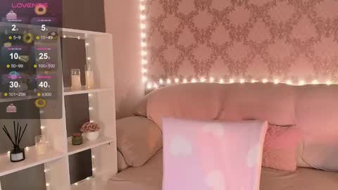 Mia online show from April 30, 3:44 am