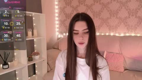 Mia online show from April 29, 3:44 am