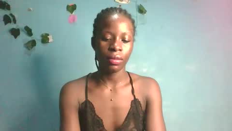 Queen online show from May 5, 10:48 pm