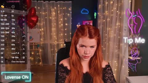 Snapshot of honey_buunny chatting on February 7, 3:30 pm Kristina online show from February 7, 3:30 pm