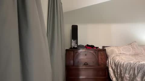 honey_man14 online show from June 15, 3:15 pm
