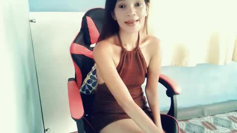 honey_mollyxx online show from May 6, 11:00 pm