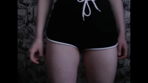 Snapshot of honey_mood chatting on February 15, 12:43 pm Lina online show from February 15, 12:43 pm