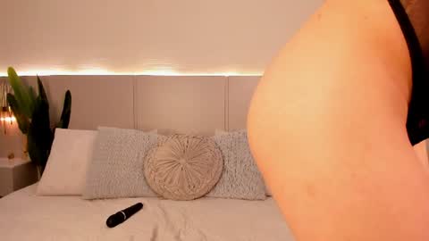 honey_sweet777 online show from July 20, 7:37 pm