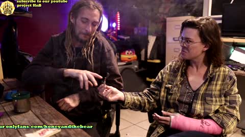 Honey and Bear online show from December 23, 4:22 am