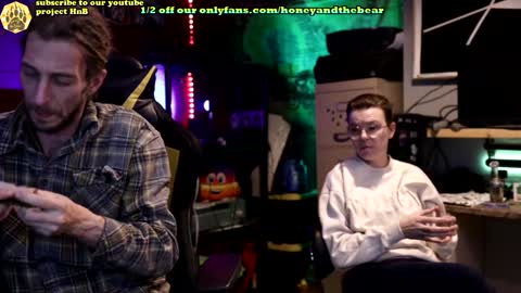 Honey and Bear online show from February 8, 3:19 am