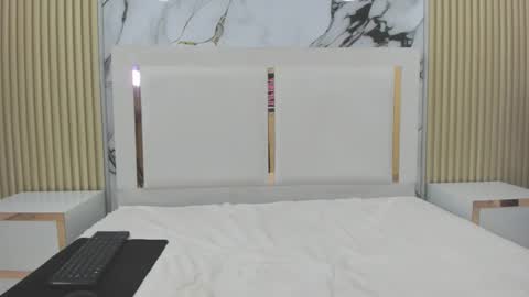 honeyangelh online show from March 11, 12:52 pm