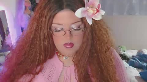 honeylavender777 online show from May 10, 9:26 am