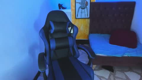 HONEY LUXE online show from January 14, 3:58 am