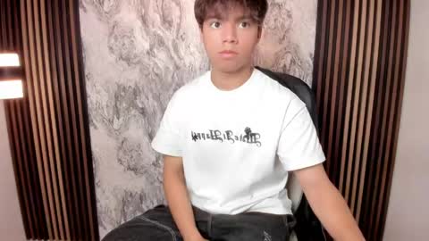 honeymoon_sariel online show from April 27, 2:14 pm