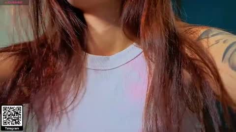 the perfectgirl online show from March 10, 7:29 pm