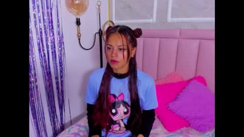 holly online show from March 14, 9:19 pm