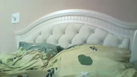 hootloove69 online show from March 7, 7:14 pm