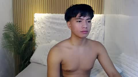 cum boy james online show from April 30, 12:15 am
