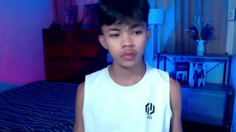 horny_joshxxx online show from June 25, 4:23 pm