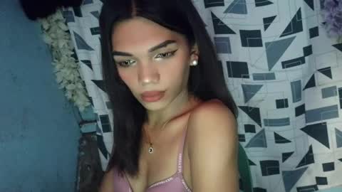 Rhiana online show from April 25, 5:42 am
