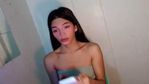 Rhiana online show from July 17, 4:03 am