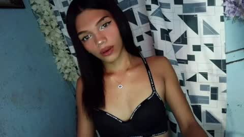 Rhiana online show from April 24, 5:31 am
