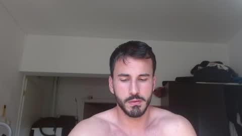 hornyasfuckk33 online show from May 4, 1:39 pm