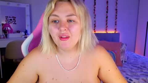HornyCakee online show from April 29, 11:04 am