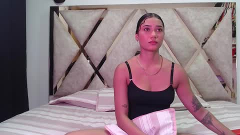 hornygirl_20000 online show from October 12, 11:39 pm