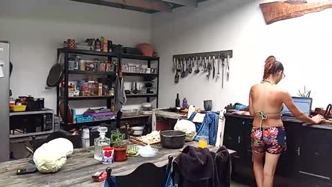 Snapshot of hornyhippies0080 chatting on October 11, 1:16 pm Nix D online show from October 11, 1:16 pm