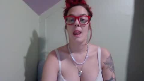 kittykitkat online show from November 20, 3:05 am